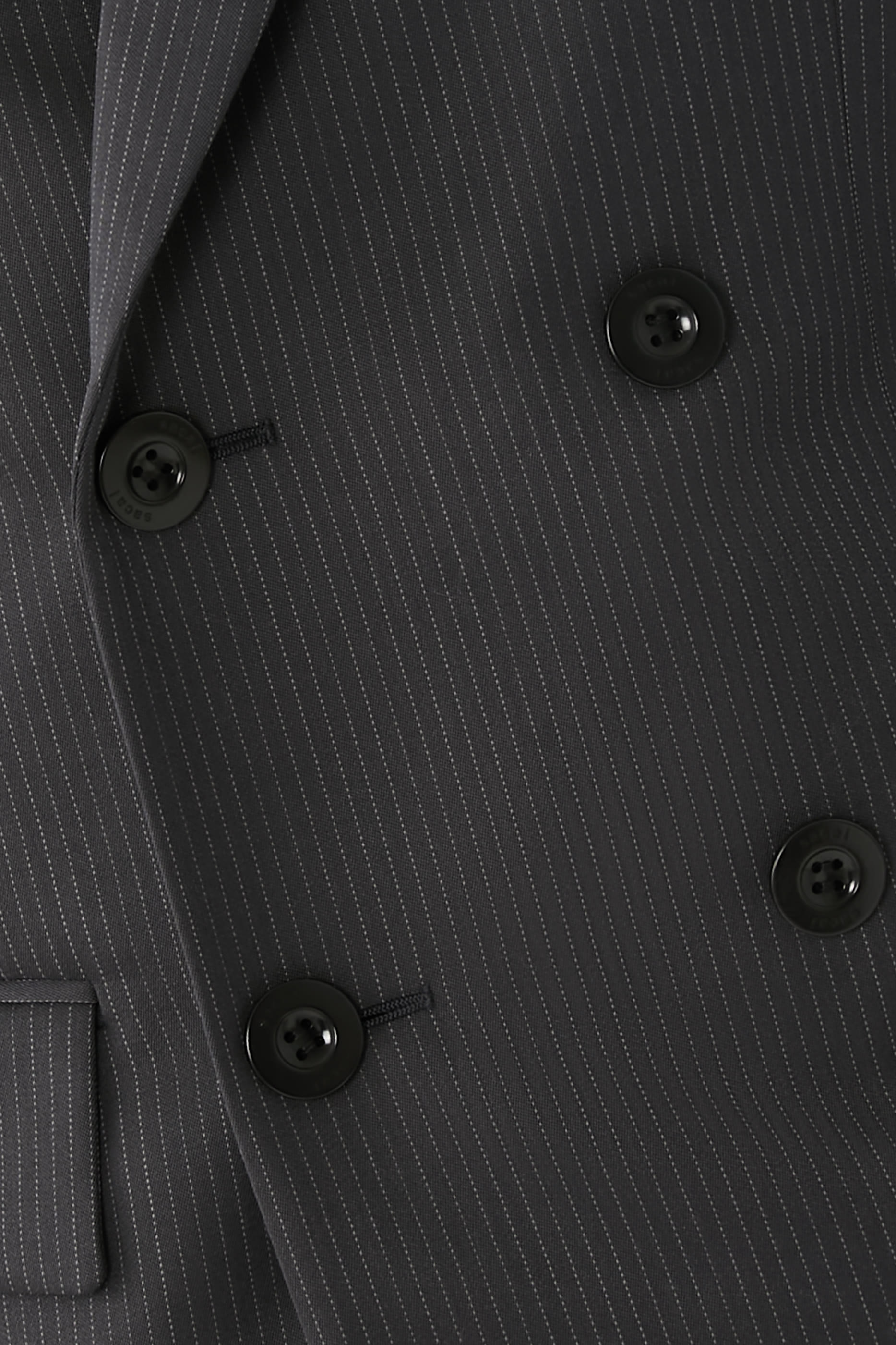 جاكيت صوف وخامات متنوعة