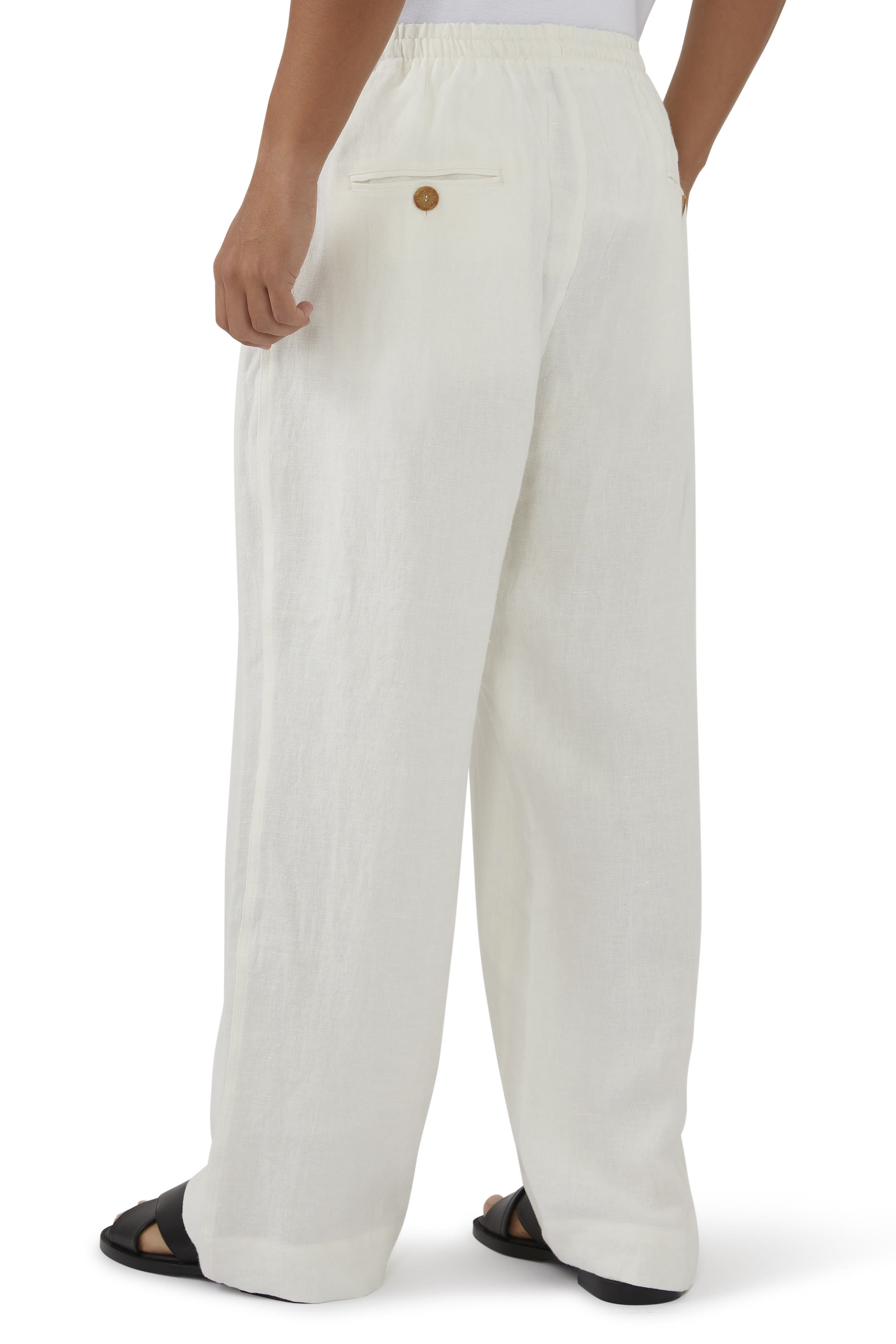 بنطال بقصة ساق واسعة