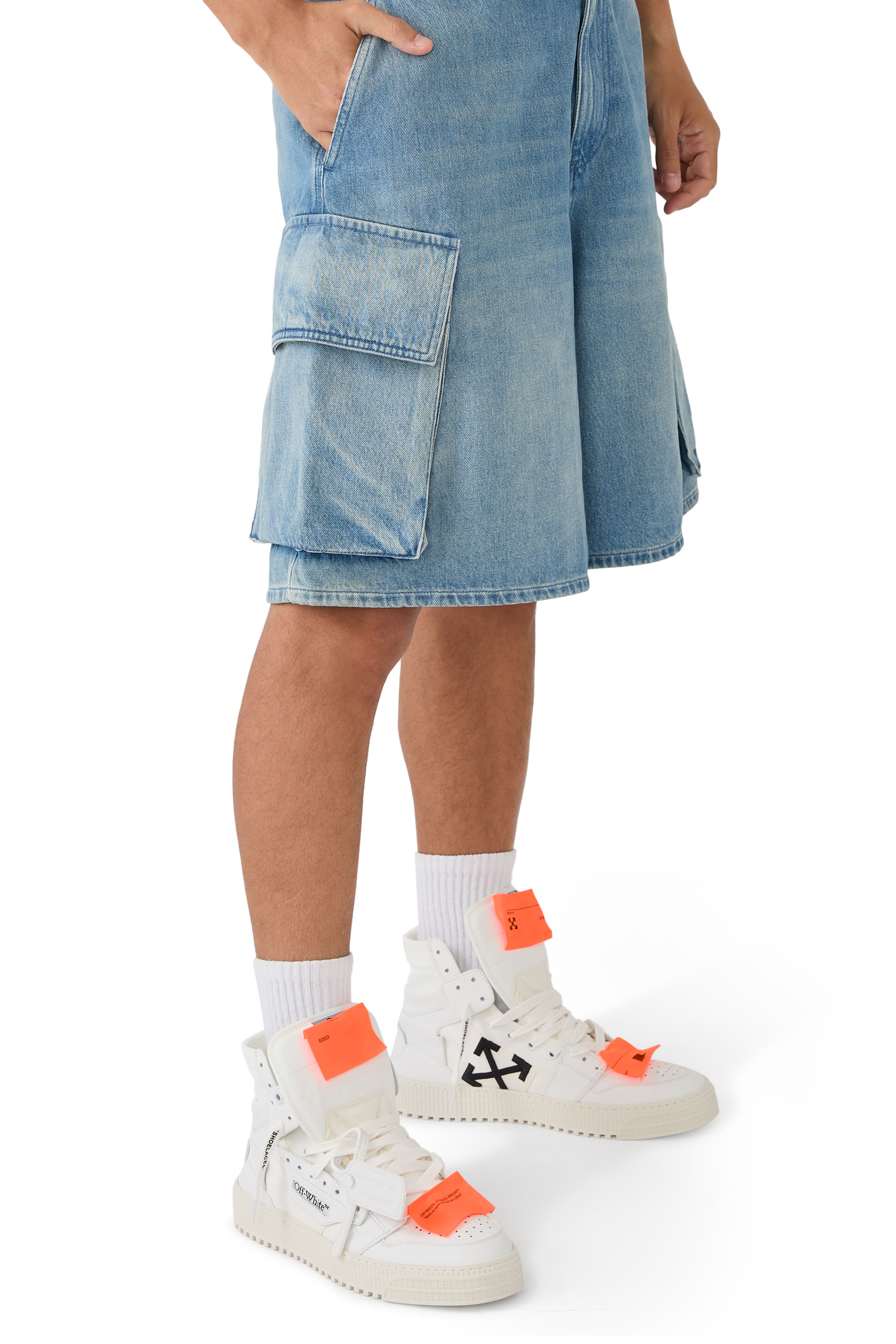 سنيكرز اوف كورت 3.0