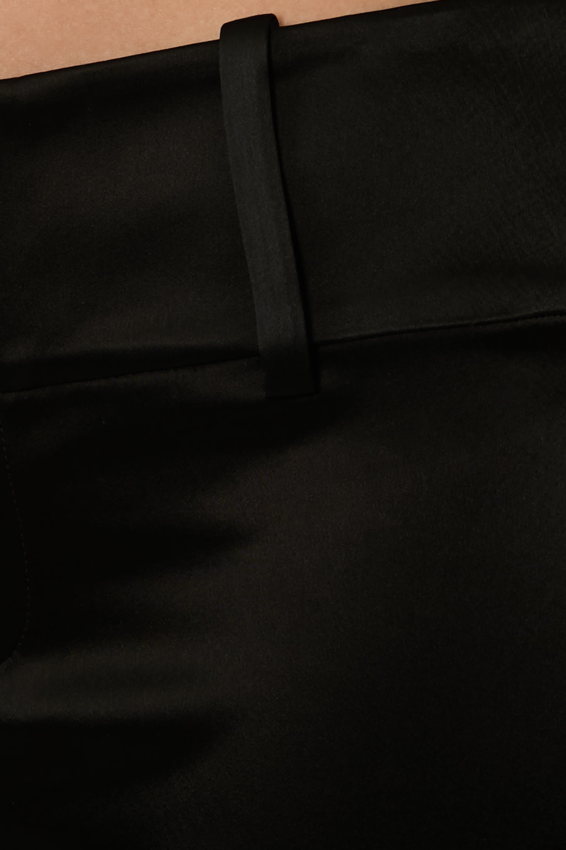 بنطال أوليفيا بقصة ساق واسعة ساتان