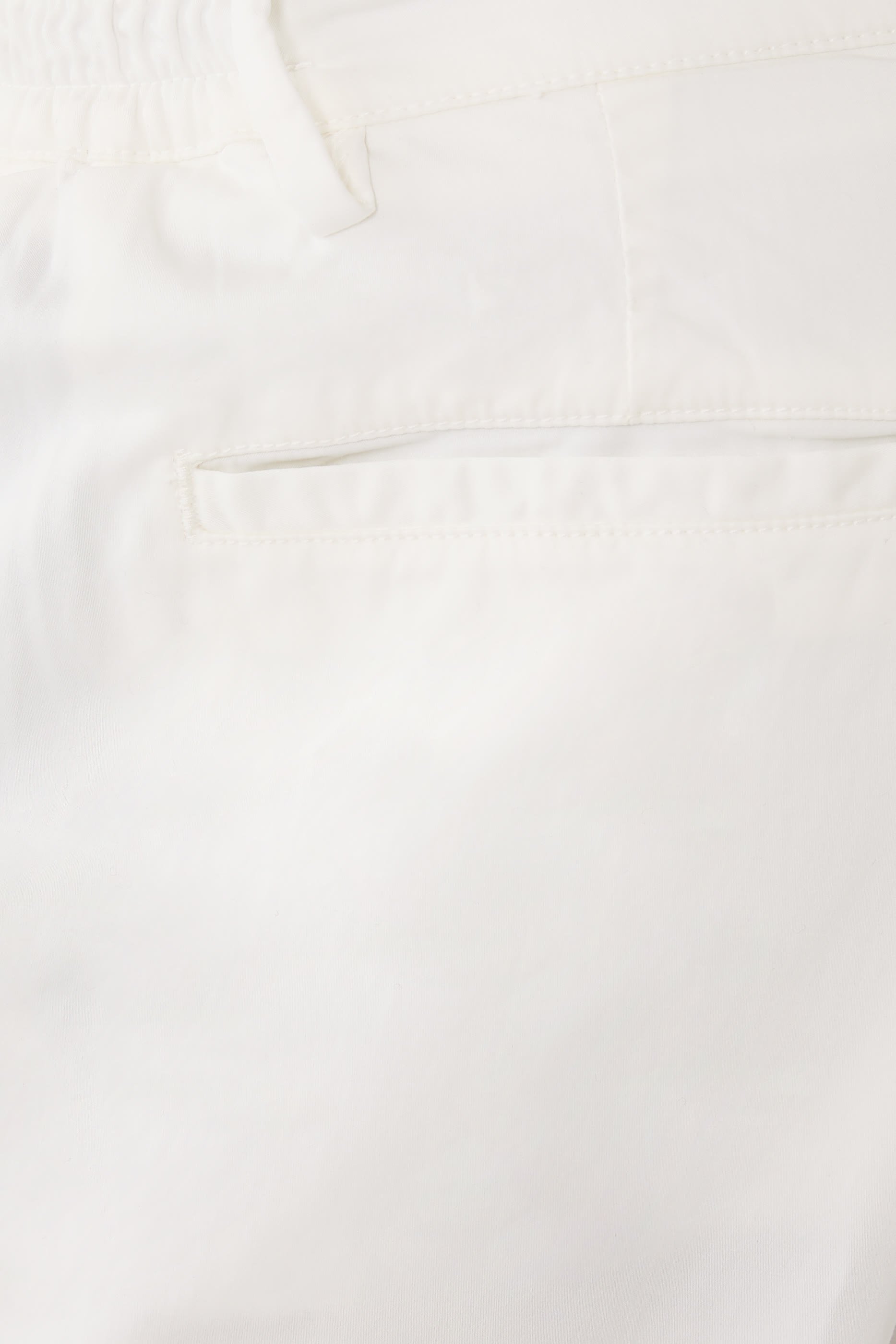 بنطال نيو تشينوز