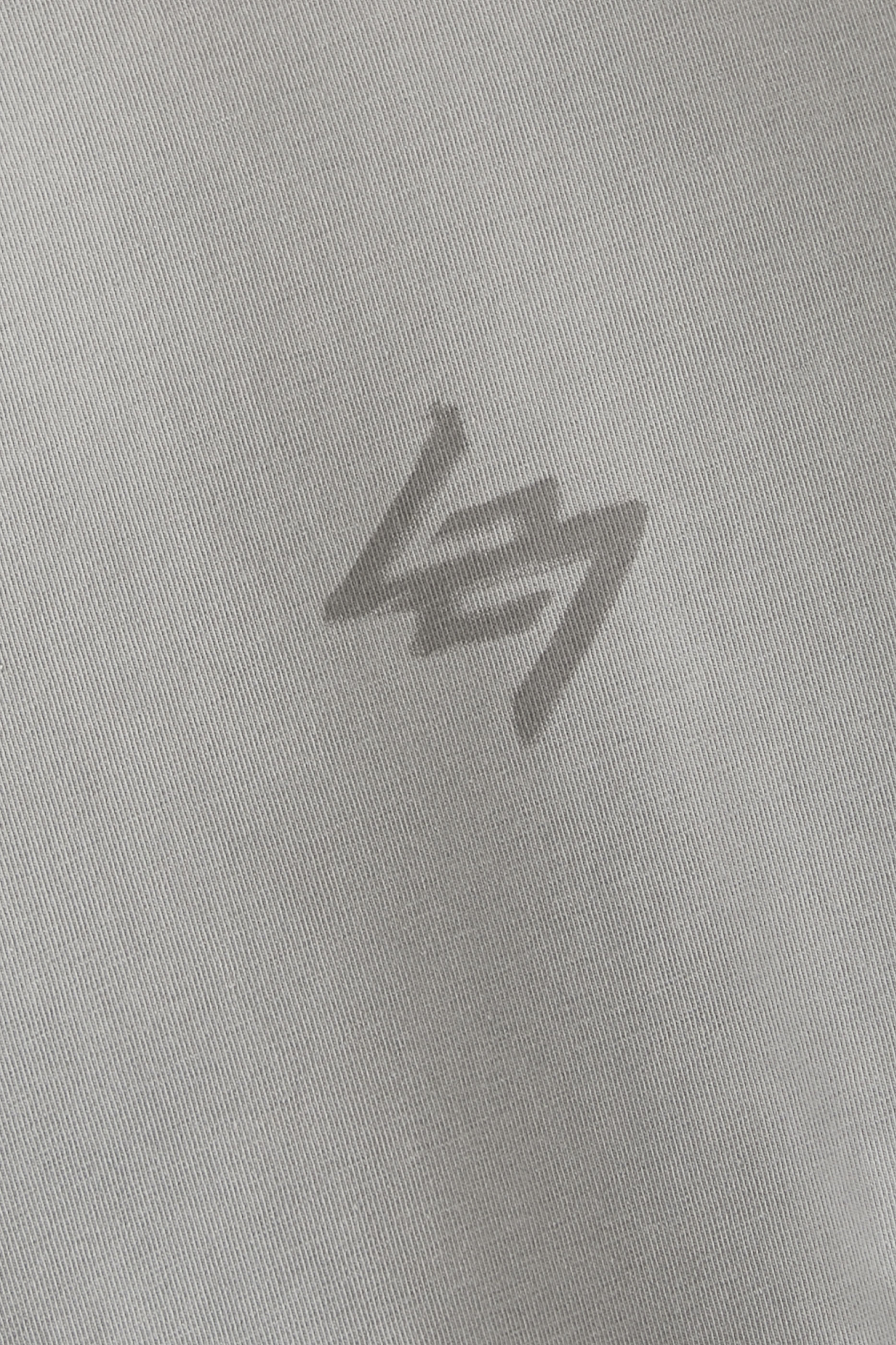 بلوزة موشن بلا اكمام بقصة فضفاضة 247