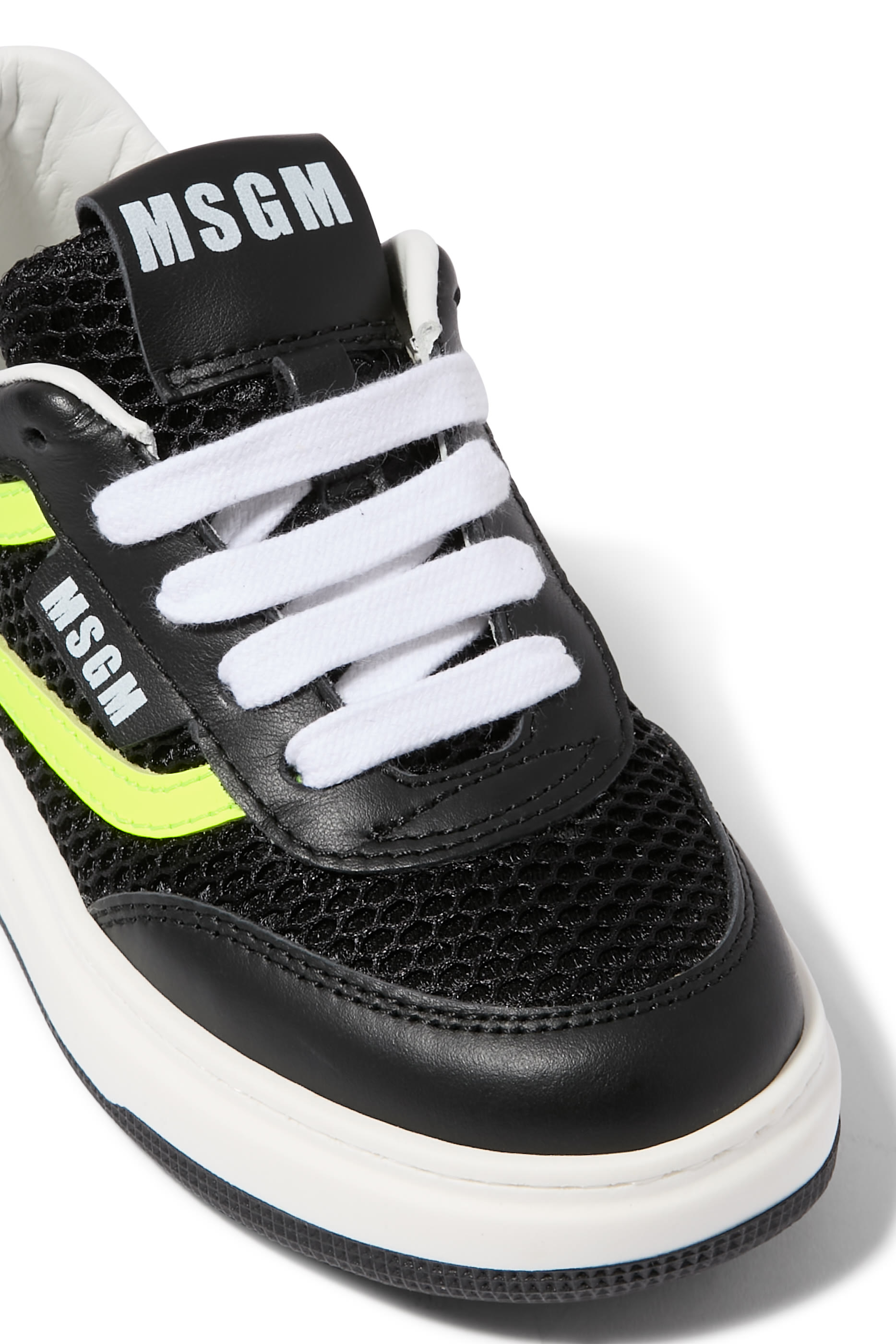 سنيكرز بشعار الماركة جلد للأطفال