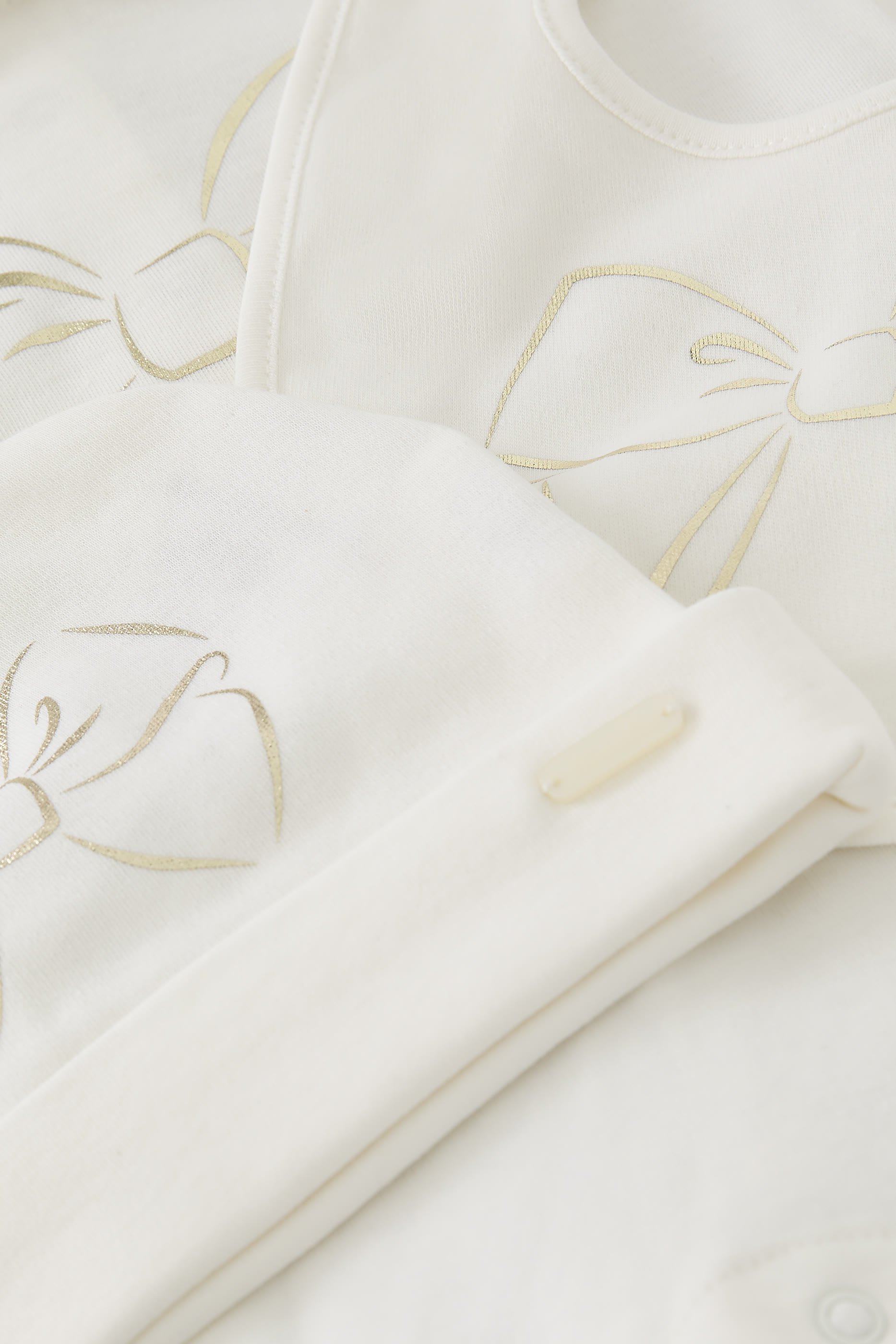 طقم ثلاث قطع للأطفال