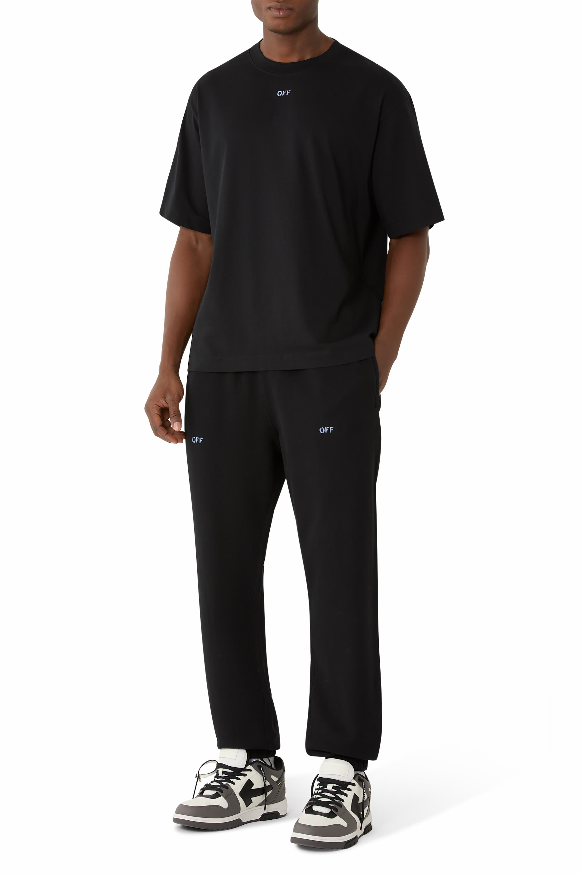 بنطال رياضي بشعار الماركة ستنسل