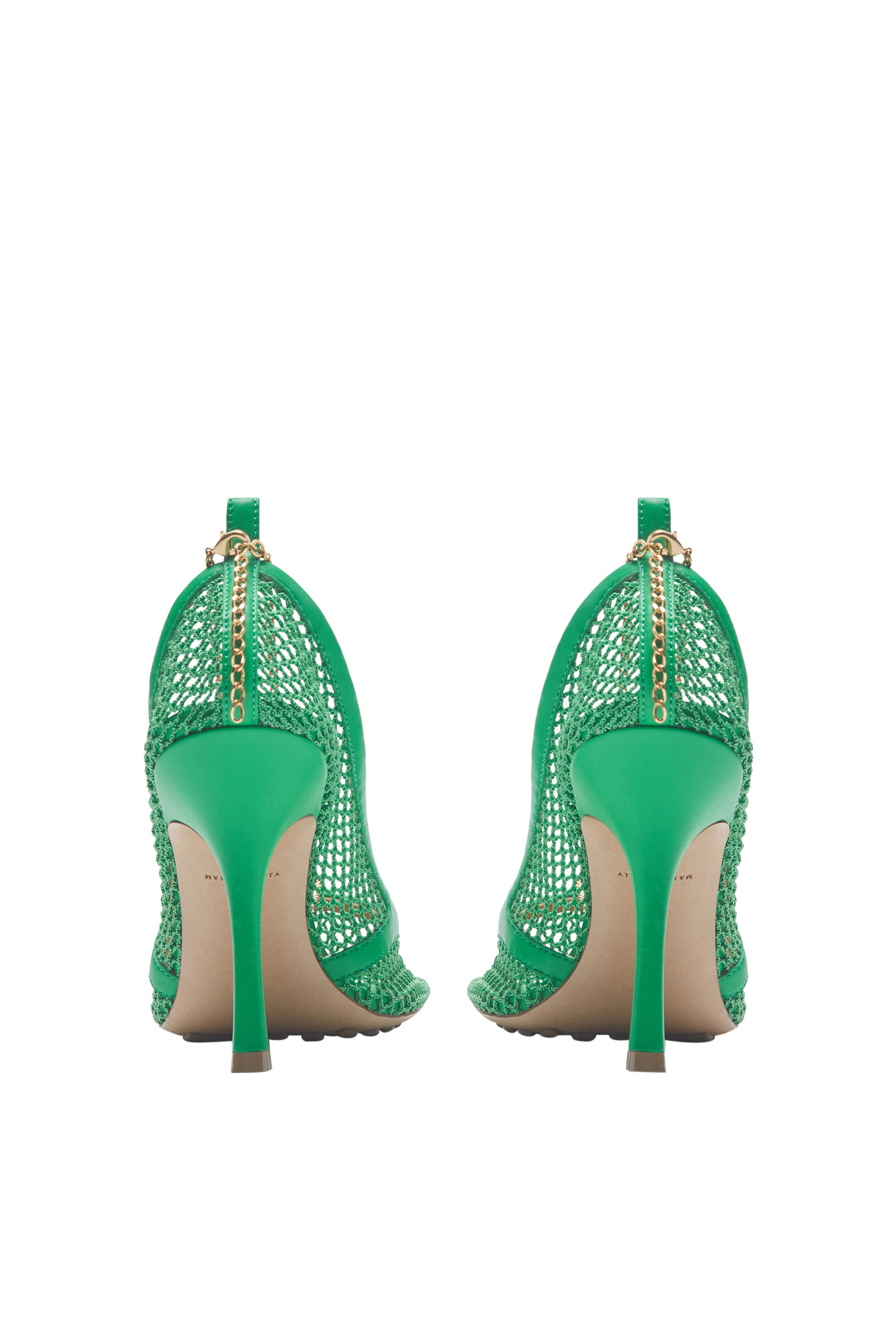 حذاء كلاسيك شبكي مطاطي