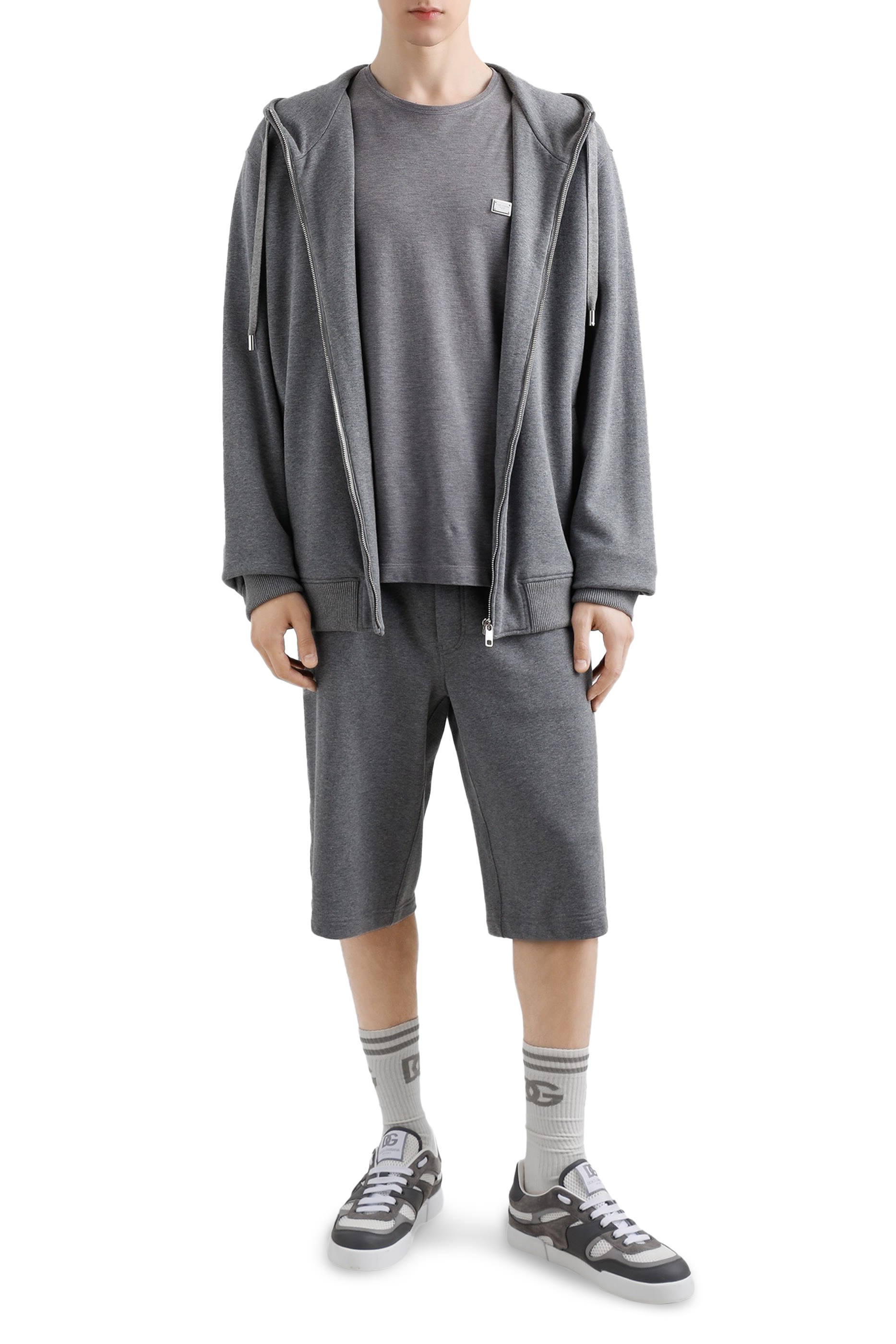 تيشيرت برقعة بشعار الماركة قطن