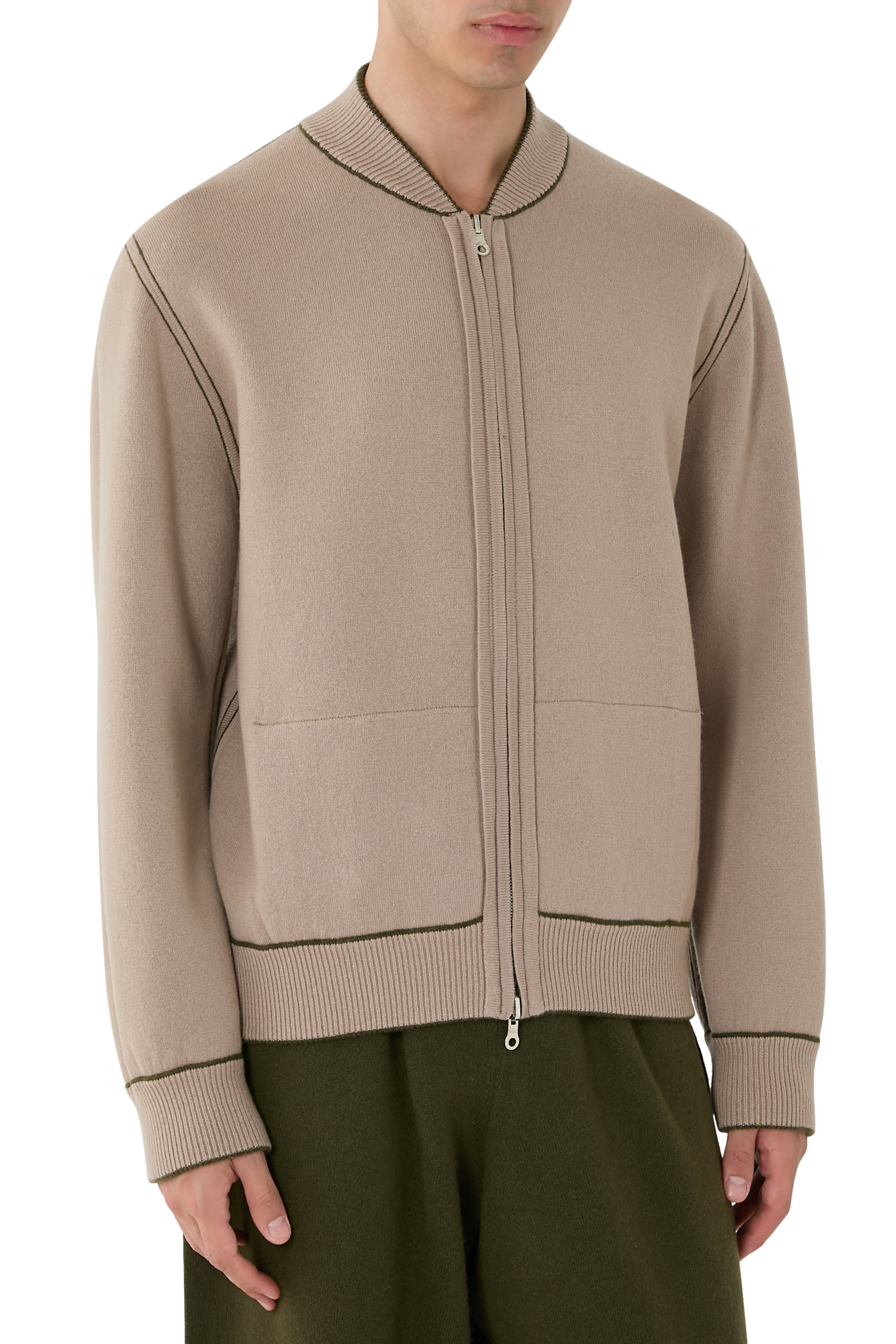 سويت شيرت مستر سيلفا