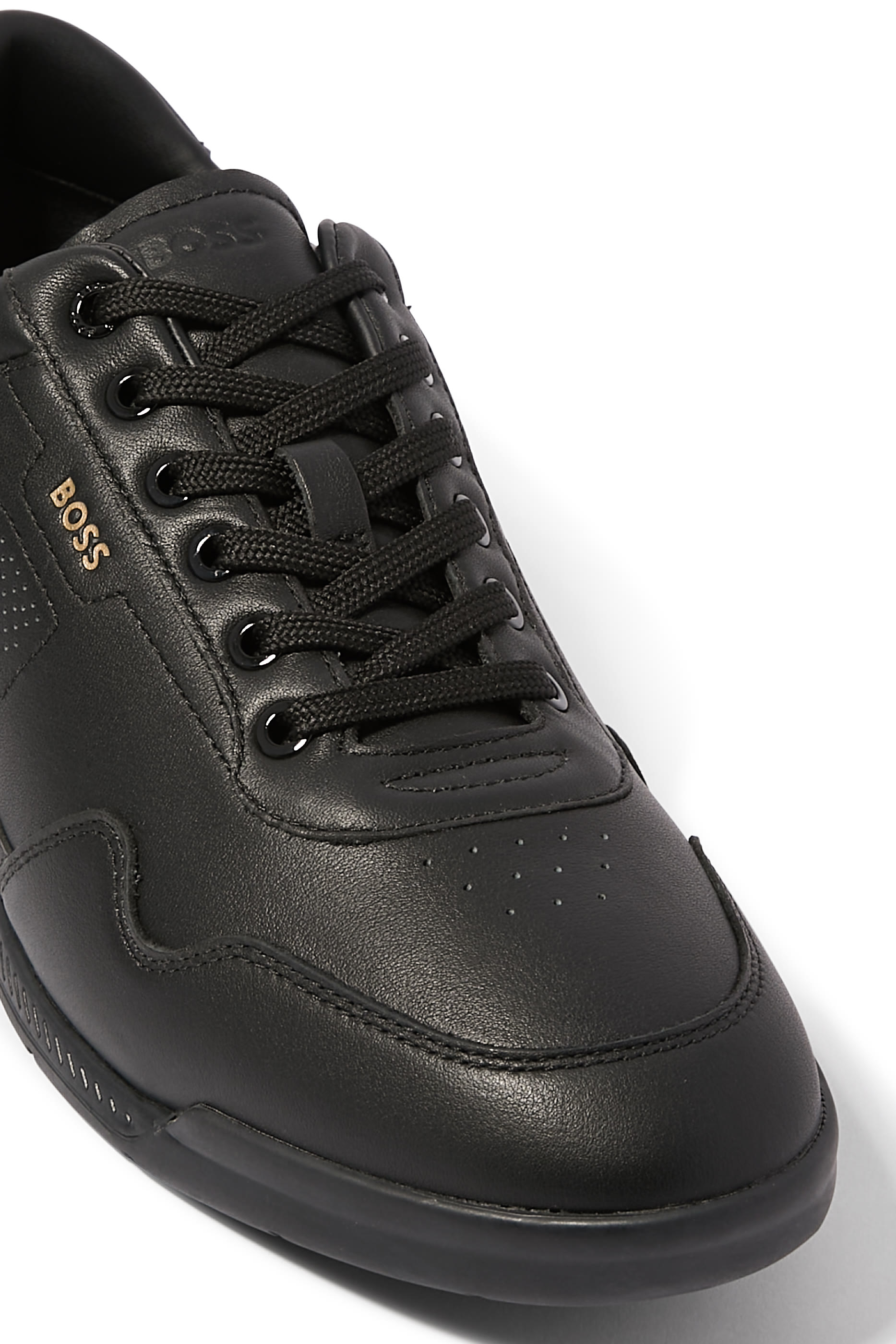 سنيكرز تيتانيوم