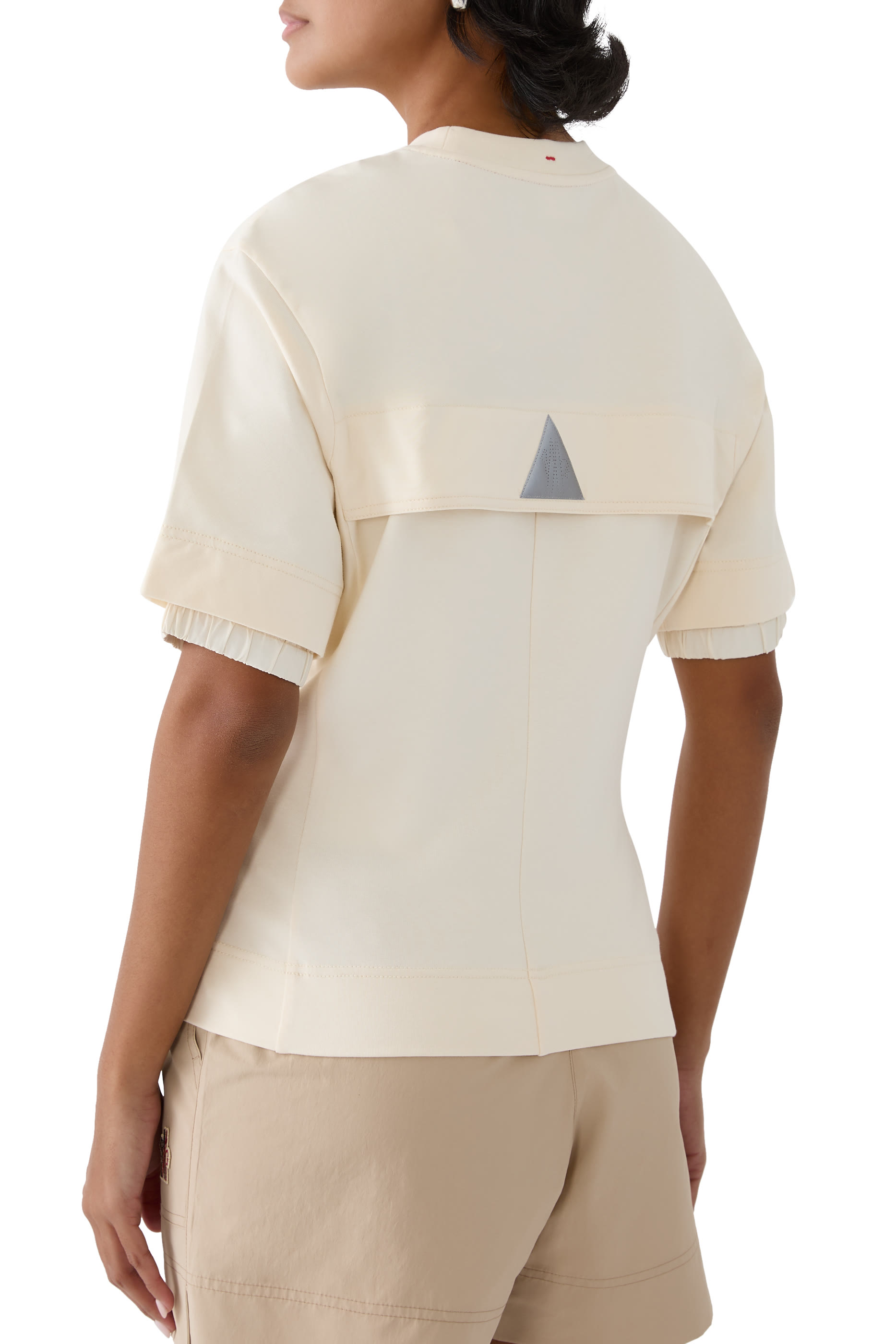 تيشيرت بشعار الماركة قطن